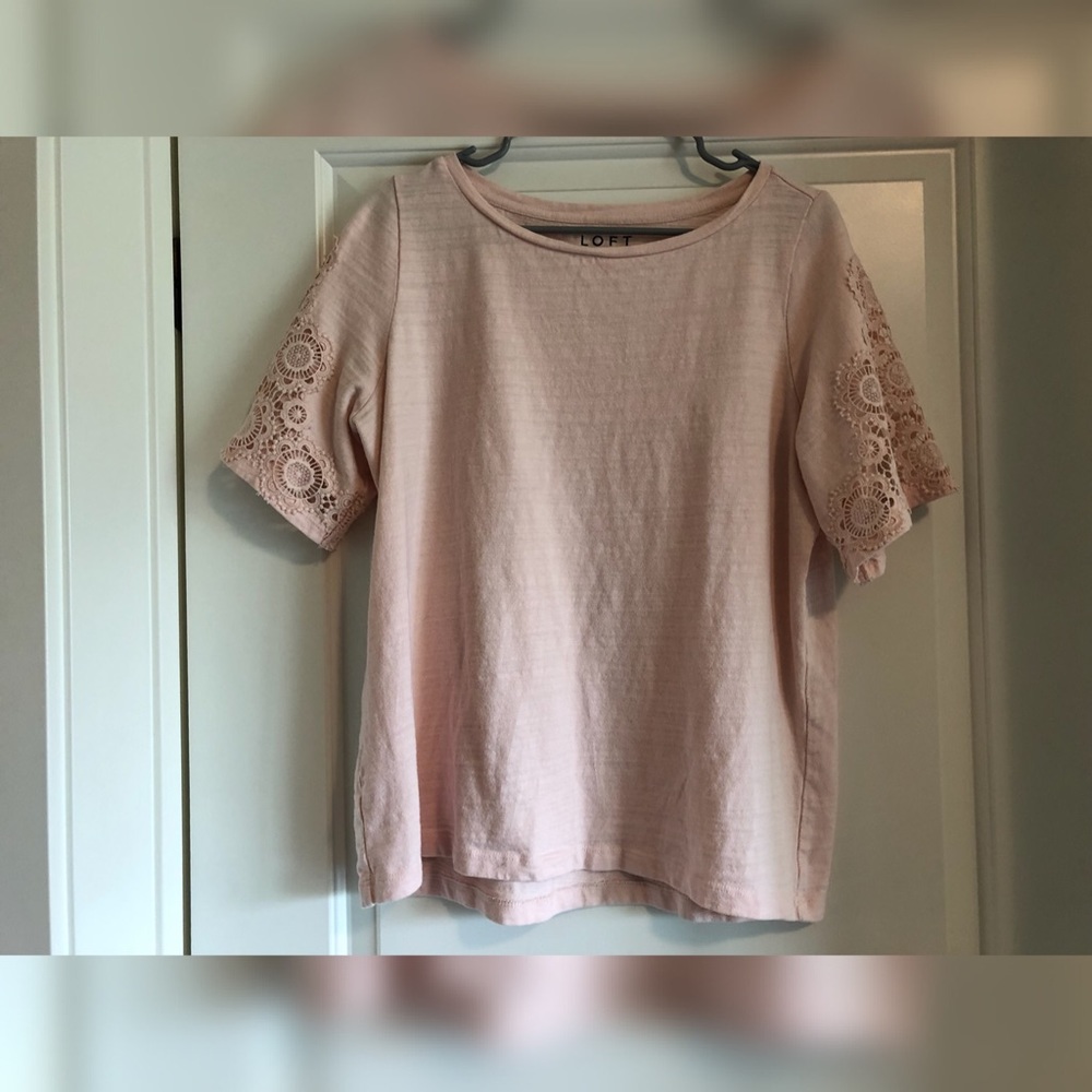 Loft blush pink t shirt sz L
